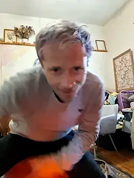 Snapshot of tatemorganin chatting on 03-17-26, 01:36 tatemorganin online show from 03-17-26, 01:36