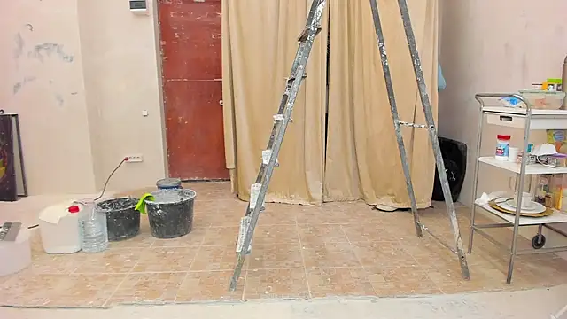 Snapshot of YourSuperModel chatting on 02-01-25, 02:13 YourSuperModel online show from 02-01-25, 02:13