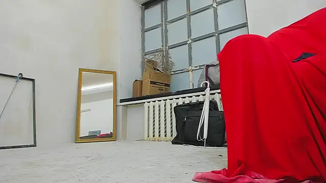 Snapshot of YourSuperModel chatting on 02-12-25, 02:54 YourSuperModel online show from 02-12-25, 02:54