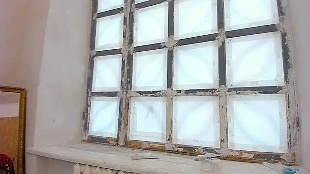 Snapshot of YourSuperModel chatting on 02-27-25, 11:20 YourSuperModel online show from 02-27-25, 11:20