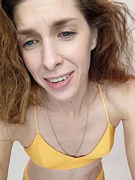 Snapshot of YourSuperModel chatting on 09-14-25, 11:53 YourSuperModel online show from 09-14-25, 11:53