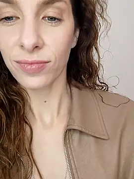 Snapshot of YourSuperModel chatting on 09-23-25, 10:51 YourSuperModel online show from 09-23-25, 10:51