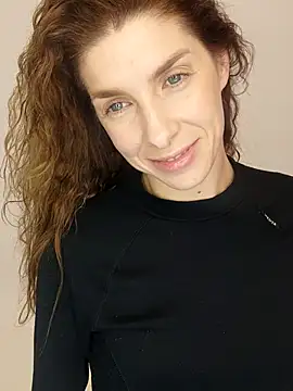 Snapshot of YourSuperModel chatting on 09-27-25, 02:55 YourSuperModel online show from 09-27-25, 02:55