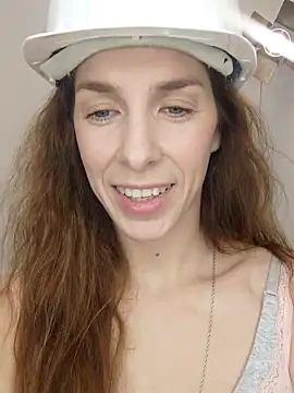 Snapshot of YourSuperModel chatting on 10-28-25, 01:14 YourSuperModel online show from 10-28-25, 01:14