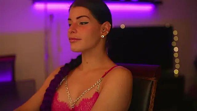 Bellis Perenis online show from 12-08-24, 05:07