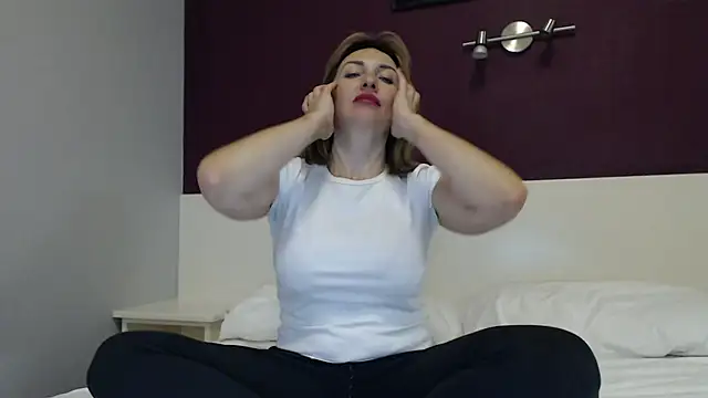 Mallinia online show from 02-01-25, 06:40