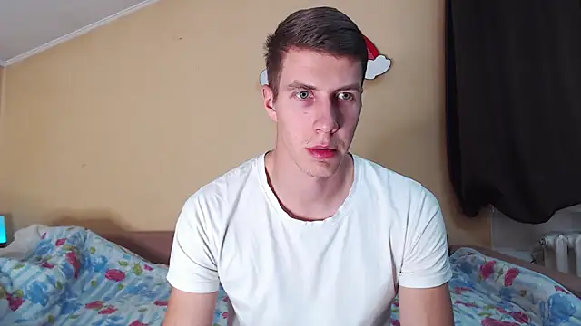 Chris Brien online show from 10-22-25, 01:55