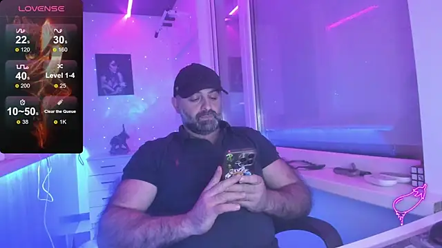 MAGABEAR077 online show from 11-25-25, 10:32