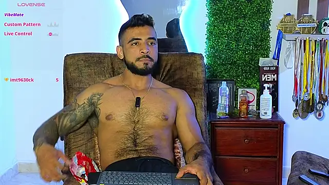 ERIC HARRISON online show from 02-08-25, 01:43