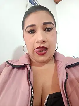 Hannahcandyy online show from 10-28-25, 04:20