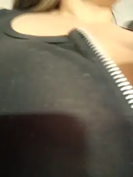 Snapshot of Hannahcandyy chatting on 12-21-25, 07:21 Hannahcandyy online show from 12-21-25, 07:21