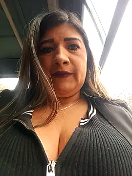 Snapshot of Hannahcandyy chatting on 02-03-26, 12:43 Hannahcandyy online show from 02-03-26, 12:43