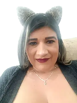 Snapshot of Hannahcandyy chatting on 02-06-26, 02:31 Hannahcandyy online show from 02-06-26, 02:31