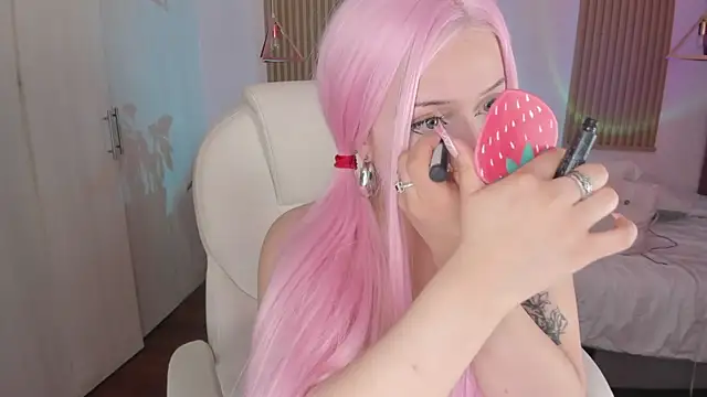 Snapshot of Kendall_Bunnyy chatting on 09-13-25, 09:14 Kendall Bunnyy online show from 09-13-25, 09:14