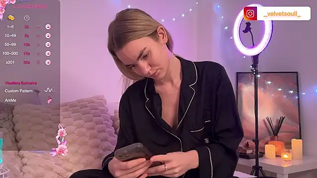 Snapshot of Heidi11 chatting on 01-15-25, 11:08 Heidi11 online show from 01-15-25, 11:08