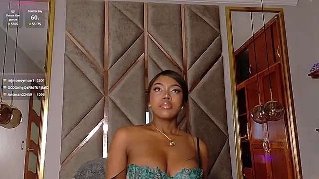 Snapshot of Lola_King chatting on 01-17-25, 05:11 Lola King online show from 01-17-25, 05:11