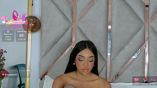 Snapshot of Lola_King chatting on 12-13-25, 07:53 Lola King online show from 12-13-25, 07:53