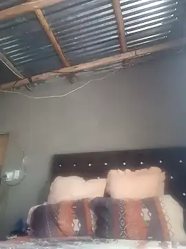 Snapshot of Thegoddess31 chatting on 12-15-25, 12:20 Thegoddess31 online show from 12-15-25, 12:20