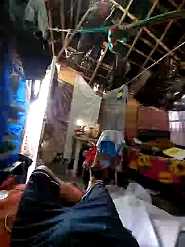 Snapshot of BillowedLeaper chatting on 12-20-25, 09:11 BillowedLeaper online show from 12-20-25, 09:11