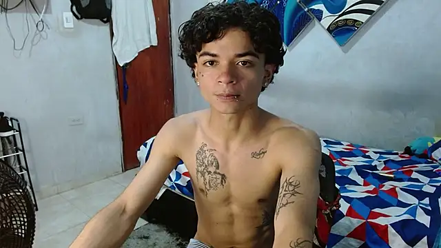 Snapshot of Lovebeng_ chatting on 12-14-25, 04:51 Lovebeng online show from 12-14-25, 04:51