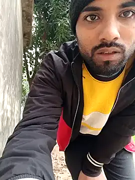 Snapshot of Fucker_boy_1 chatting on 01-14-25, 04:57 Fucker boy 1 online show from 01-14-25, 04:57