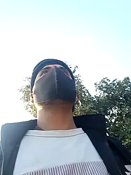 Snapshot of Fucker_boy_1 chatting on 01-17-25, 10:55 Fucker boy 1 online show from 01-17-25, 10:55