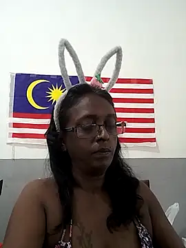 mamakarma1403 online show from 11-18-25, 02:17