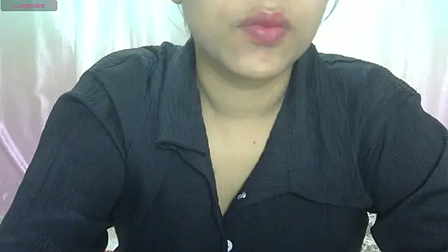 Snapshot of Preeti-Sexy chatting on 03-19-26, 06:17 Preeti-Sexy online show from 03-19-26, 06:17