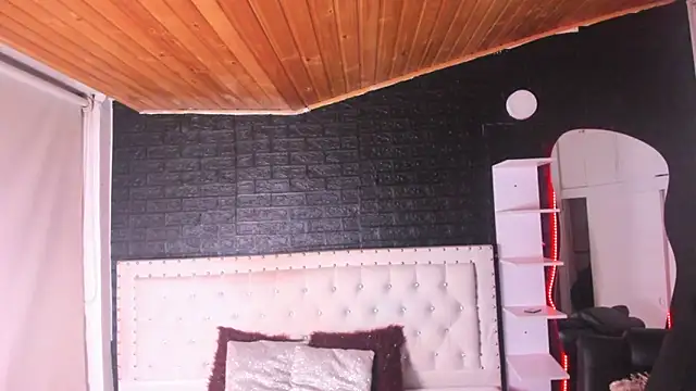 Snapshot of Ghosty_Doll chatting on 03-20-25, 05:04 Ghosty Doll online show from 03-20-25, 05:04