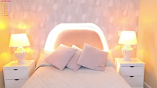 april rousse online show from 03-08-25, 10:13