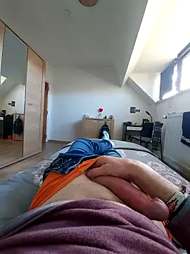 pascalino100 online show from 03-18-25, 10:25