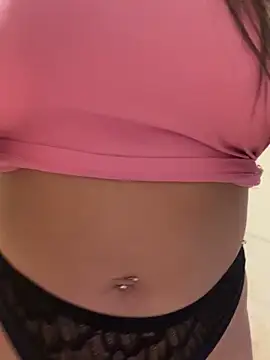 Snapshot of Gabizinhagirls chatting on 12-13-25, 07:53 Gabizinhagirls online show from 12-13-25, 07:53