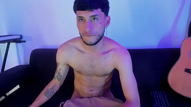 Snapshot of Henrikk_senn chatting on 11-30-25, 10:58 Henrikk senn online show from 11-30-25, 10:58