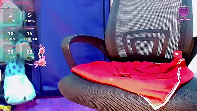 Snapshot of nicol_gill_ chatting on 01-09-25, 11:47 nicol gill online show from 01-09-25, 11:47