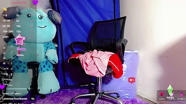 Snapshot of nicol_gill_ chatting on 01-21-25, 11:13 nicol gill online show from 01-21-25, 11:13