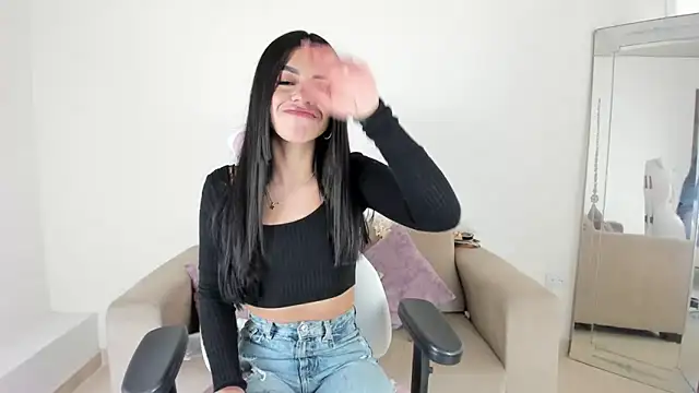 Snapshot of Charlotte_cowell_sub1_ chatting on 01-11-25, 09:46 Charlotte cowell sub1 online show from 01-11-25, 09:46