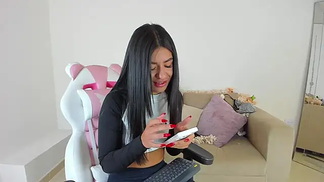 Snapshot of Charlotte_cowell_sub1_ chatting on 03-08-25, 04:50 Charlotte cowell sub1 online show from 03-08-25, 04:50