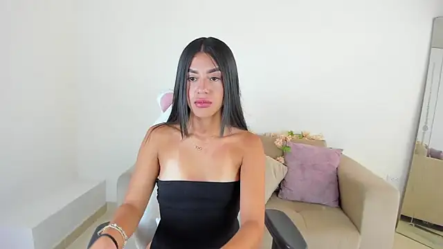 Snapshot of Charlotte_cowell_sub1_ chatting on 03-10-25, 09:51 Charlotte cowell sub1 online show from 03-10-25, 09:51