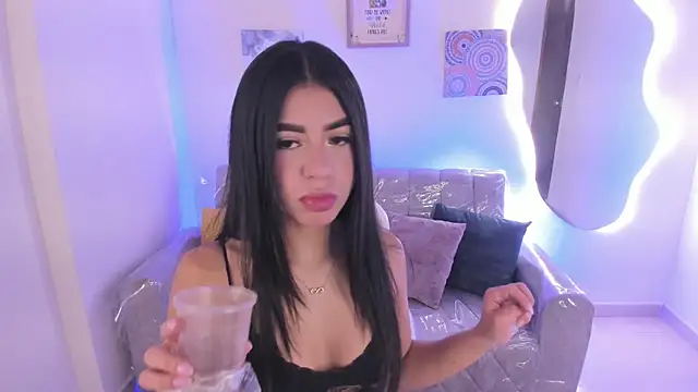 Snapshot of Charlotte_cowell_sub1_ chatting on 10-01-25, 03:51 Charlotte cowell sub1 online show from 10-01-25, 03:51