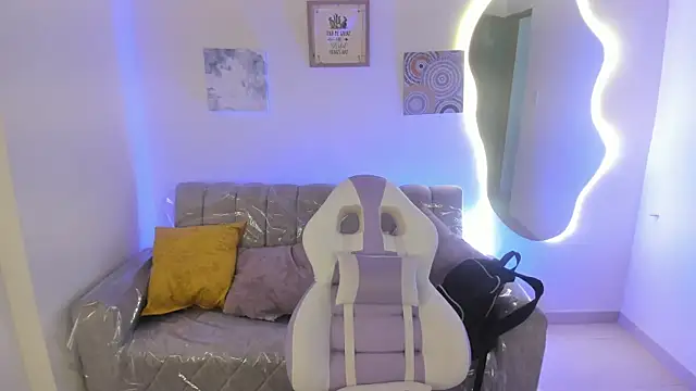 Snapshot of Charlotte_cowell_sub1_ chatting on 10-08-25, 03:31 Charlotte cowell sub1 online show from 10-08-25, 03:31