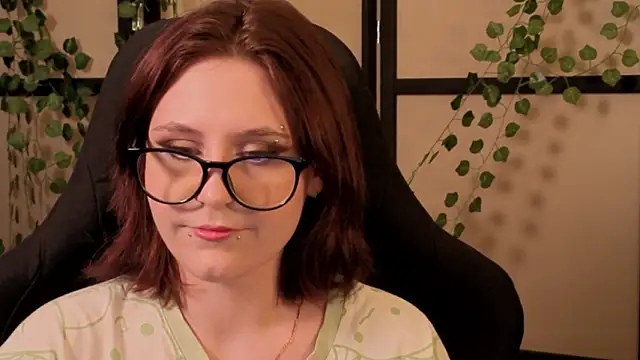 Snapshot of Diana_Flower chatting on 02-05-26, 10:42 Diana Flower online show from 02-05-26, 10:42