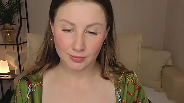 Helens love online show from 06-27-26, 02:38