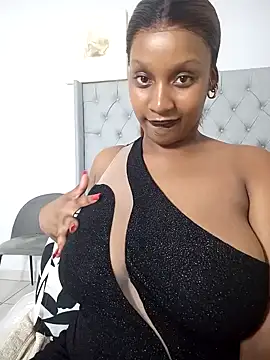 Candy Love 18 online show from 01-25-25, 08:42