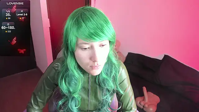 hitomi arata online show from 01-14-25, 05:23