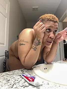 SexyHoneyRedd online show from 02-25-25, 11:30