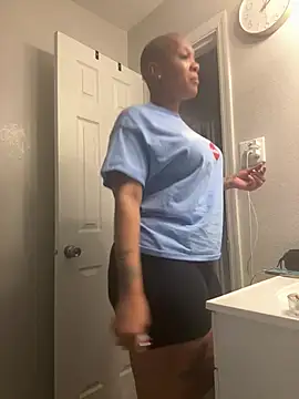 SexyHoneyRedd online show from 07-26-26, 06:04
