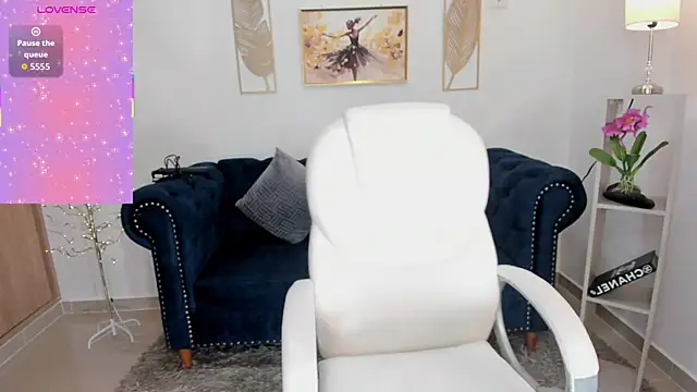 naomii campbell  online show from 11-15-25, 07:10