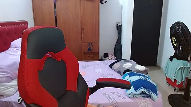 helenca43 online show from 11-27-25, 10:17