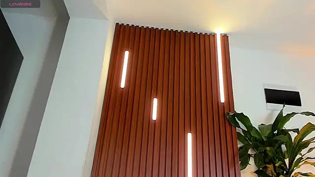 lucasanto  online show from 10-23-25, 01:16