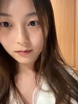 Snapshot of Sweet-Angel999 chatting on 11-19-25, 02:17 Sweet-Angel999 online show from 11-19-25, 02:17